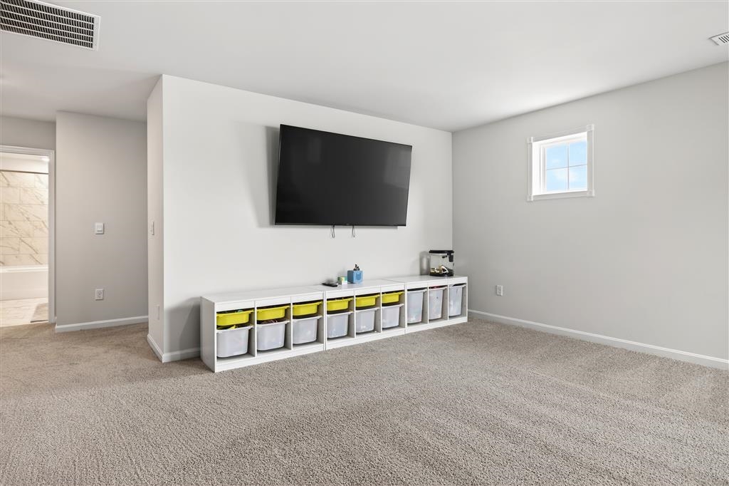 20 AVONWOODS CT, STAUNTON, Virginia 24401, 4 Bedrooms Bedrooms, ,3 BathroomsBathrooms,Residential,20 AVONWOODS CT,673712 MLS # 673712