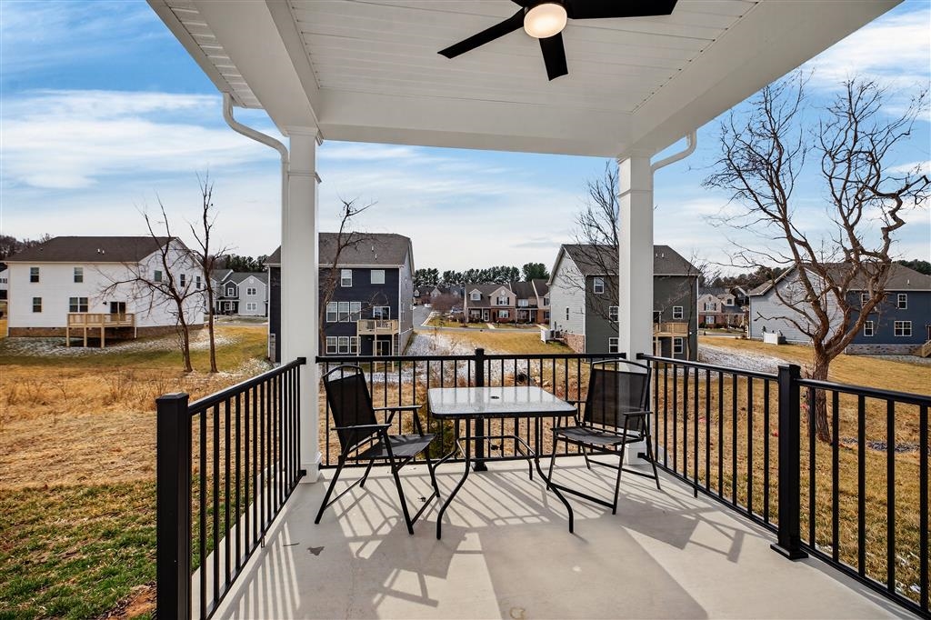 20 AVONWOODS CT, STAUNTON, Virginia 24401, 4 Bedrooms Bedrooms, ,3 BathroomsBathrooms,Residential,20 AVONWOODS CT,673712 MLS # 673712