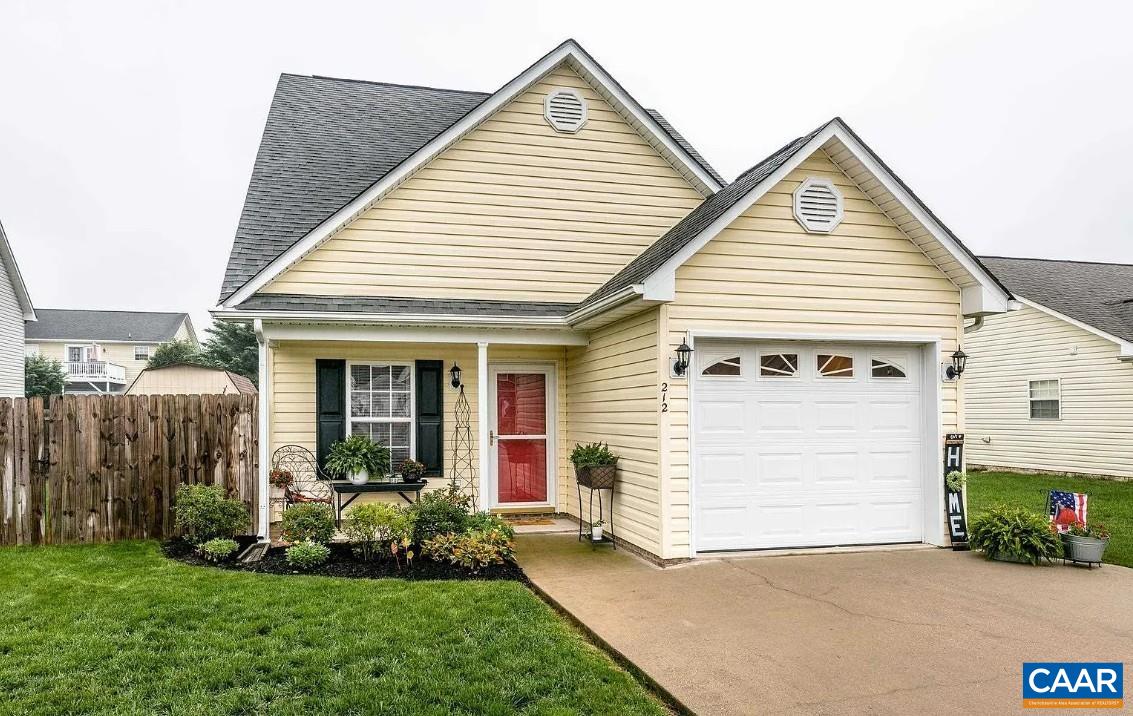 212 INGLECRESS RD, WAYNESBORO, Virginia 22980, 3 Bedrooms Bedrooms, ,2 BathroomsBathrooms,Residential,212 INGLECRESS RD,673714 MLS # 673714