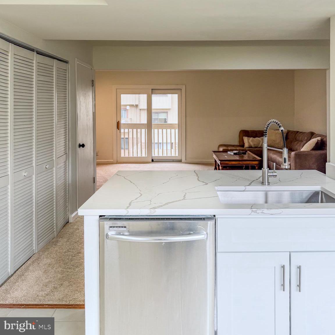 2437 GLENGYLE DR #222, VIENNA, Virginia 22181, 3 Bedrooms Bedrooms, ,2 BathroomsBathrooms,Residential,For sale,2437 GLENGYLE DR #222,VAFX2282754 MLS # VAFX2282754