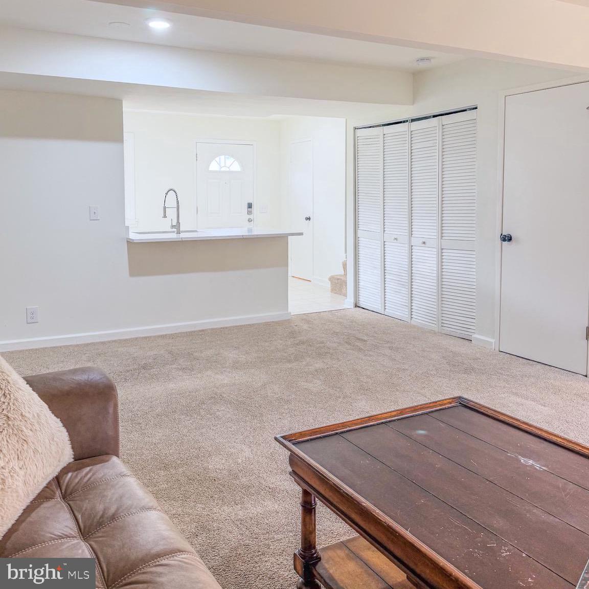 2437 GLENGYLE DR #222, VIENNA, Virginia 22181, 3 Bedrooms Bedrooms, ,2 BathroomsBathrooms,Residential,For sale,2437 GLENGYLE DR #222,VAFX2282754 MLS # VAFX2282754