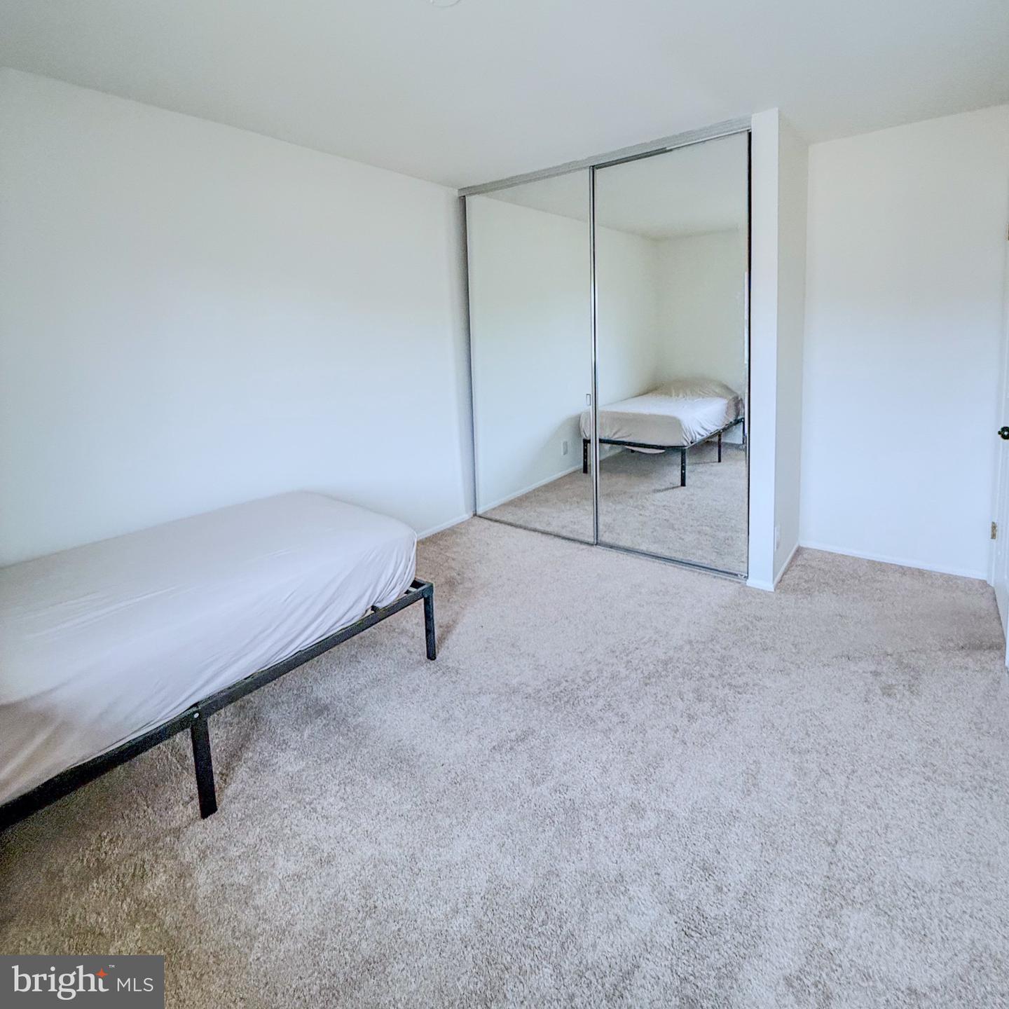 2437 GLENGYLE DR #222, VIENNA, Virginia 22181, 3 Bedrooms Bedrooms, ,2 BathroomsBathrooms,Residential,For sale,2437 GLENGYLE DR #222,VAFX2282754 MLS # VAFX2282754