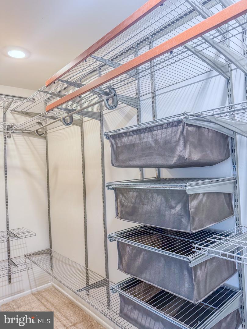 2437 GLENGYLE DR #222, VIENNA, Virginia 22181, 3 Bedrooms Bedrooms, ,2 BathroomsBathrooms,Residential,For sale,2437 GLENGYLE DR #222,VAFX2282754 MLS # VAFX2282754