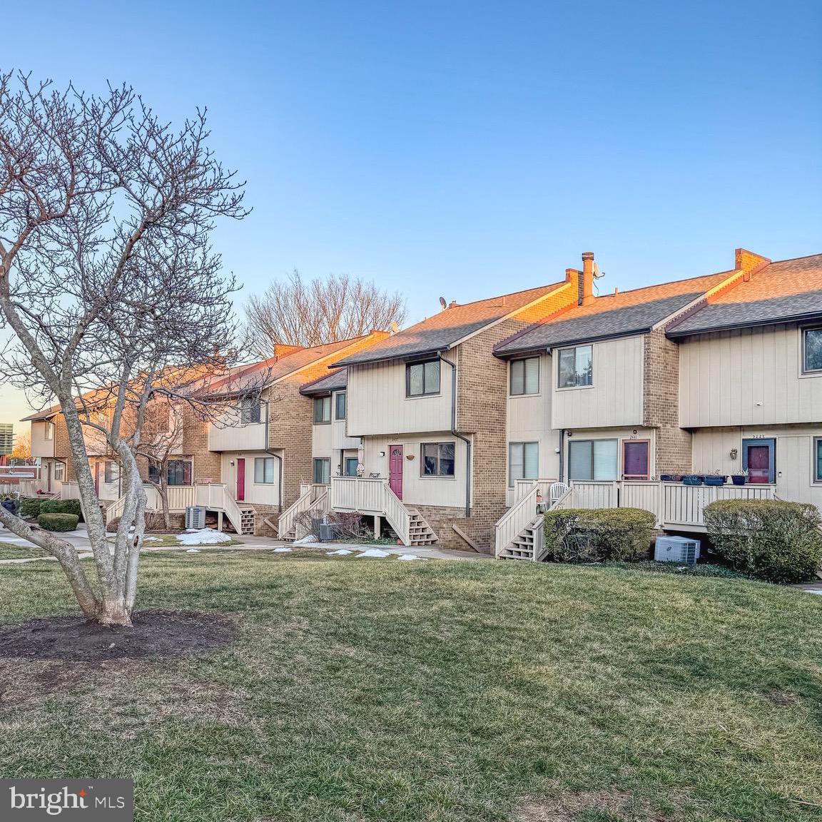 2437 GLENGYLE DR #222, VIENNA, Virginia 22181, 3 Bedrooms Bedrooms, ,2 BathroomsBathrooms,Residential,For sale,2437 GLENGYLE DR #222,VAFX2282754 MLS # VAFX2282754