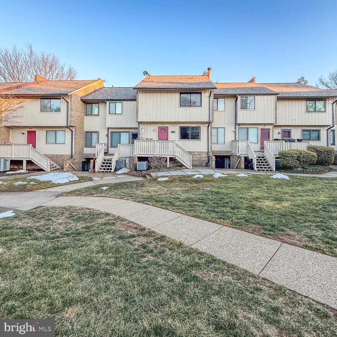 2437 GLENGYLE DR #222, VIENNA, Virginia 22181, 3 Bedrooms Bedrooms, ,2 BathroomsBathrooms,Residential,For sale,2437 GLENGYLE DR #222,VAFX2282754 MLS # VAFX2282754