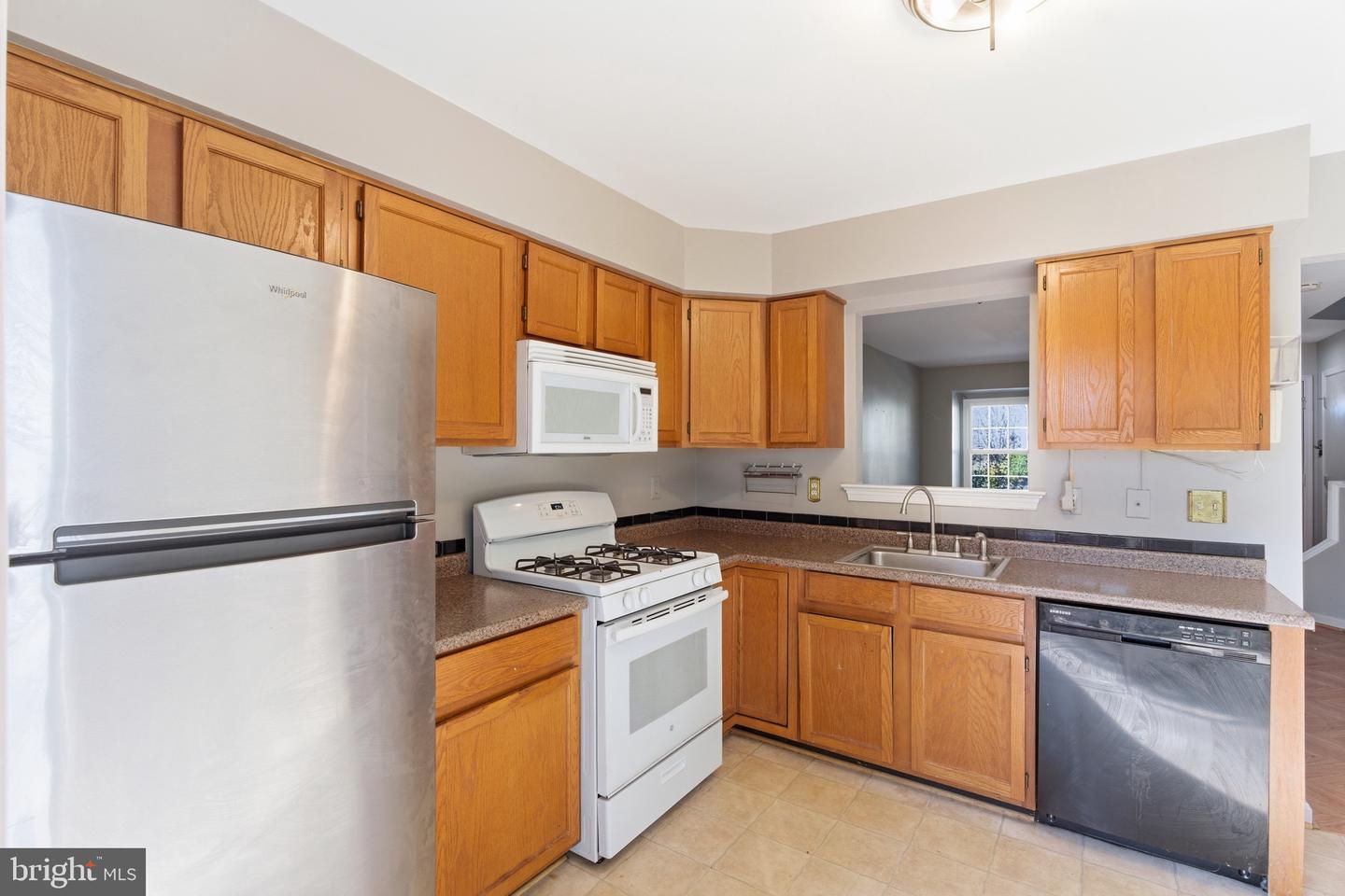 5680 WHITE DOVE LN, CLIFTON, Virginia 20124, 2 Bedrooms Bedrooms, ,3 BathroomsBathrooms,Residential,For sale,5680 WHITE DOVE LN,VAFX2283768 MLS # VAFX2283768