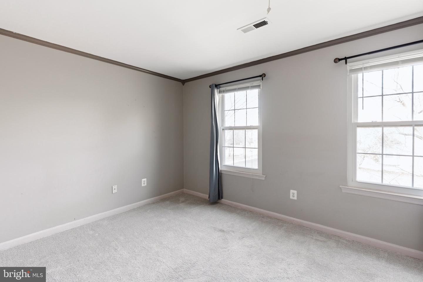 5680 WHITE DOVE LN, CLIFTON, Virginia 20124, 2 Bedrooms Bedrooms, ,3 BathroomsBathrooms,Residential,For sale,5680 WHITE DOVE LN,VAFX2283768 MLS # VAFX2283768