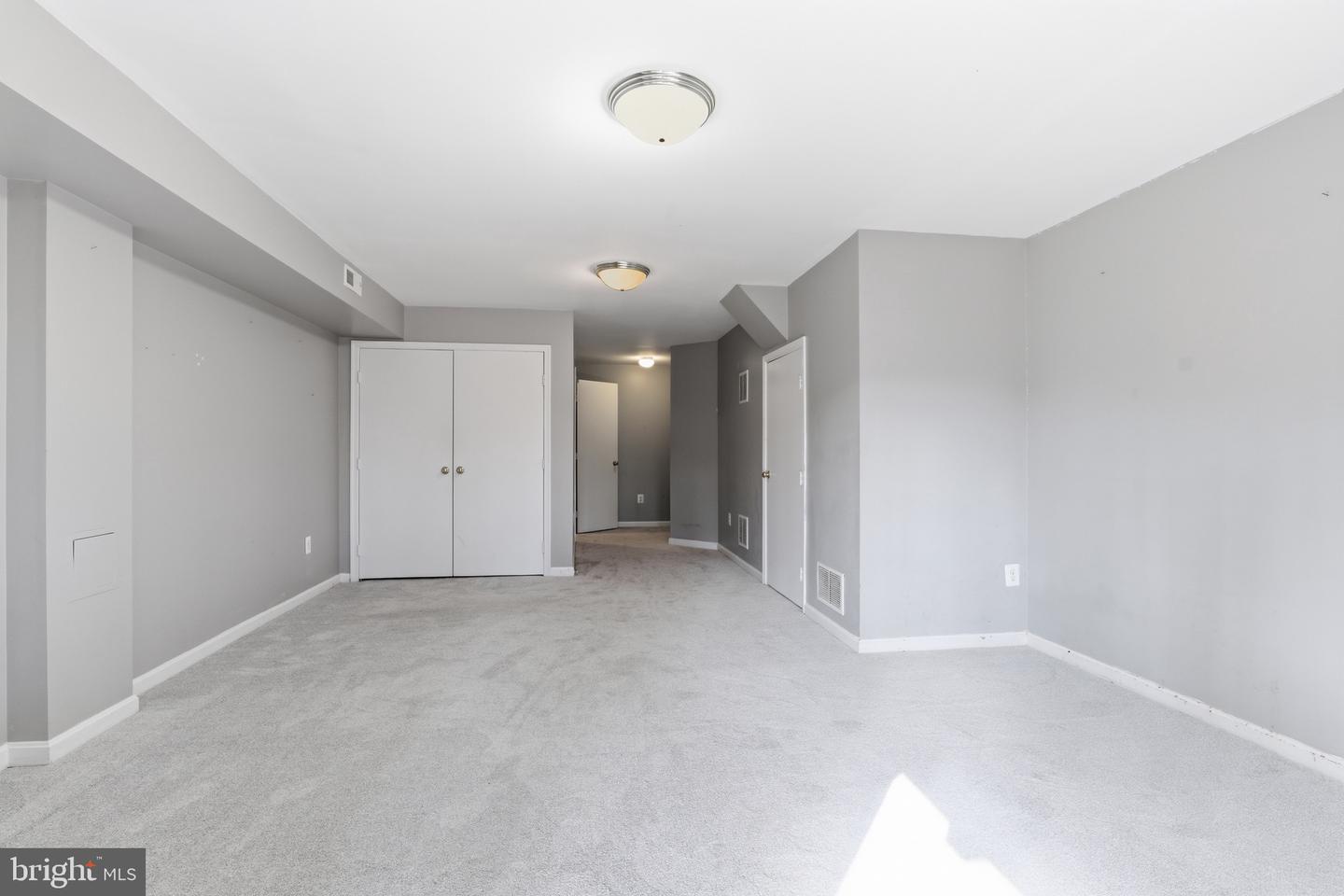 5680 WHITE DOVE LN, CLIFTON, Virginia 20124, 2 Bedrooms Bedrooms, ,3 BathroomsBathrooms,Residential,For sale,5680 WHITE DOVE LN,VAFX2283768 MLS # VAFX2283768