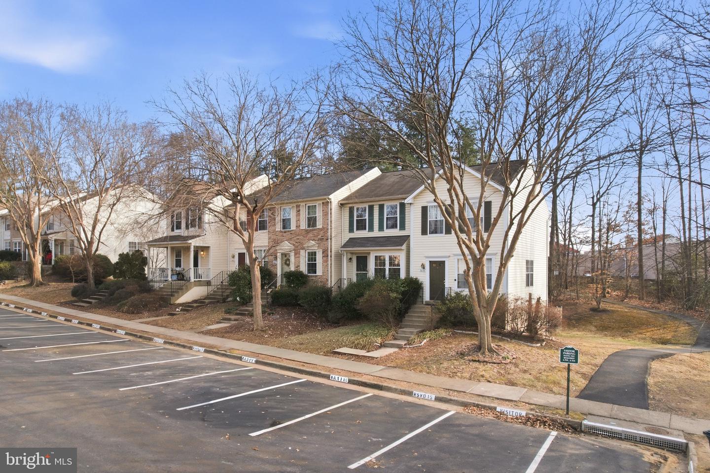 5680 WHITE DOVE LN, CLIFTON, Virginia 20124, 2 Bedrooms Bedrooms, ,3 BathroomsBathrooms,Residential,For sale,5680 WHITE DOVE LN,VAFX2283768 MLS # VAFX2283768