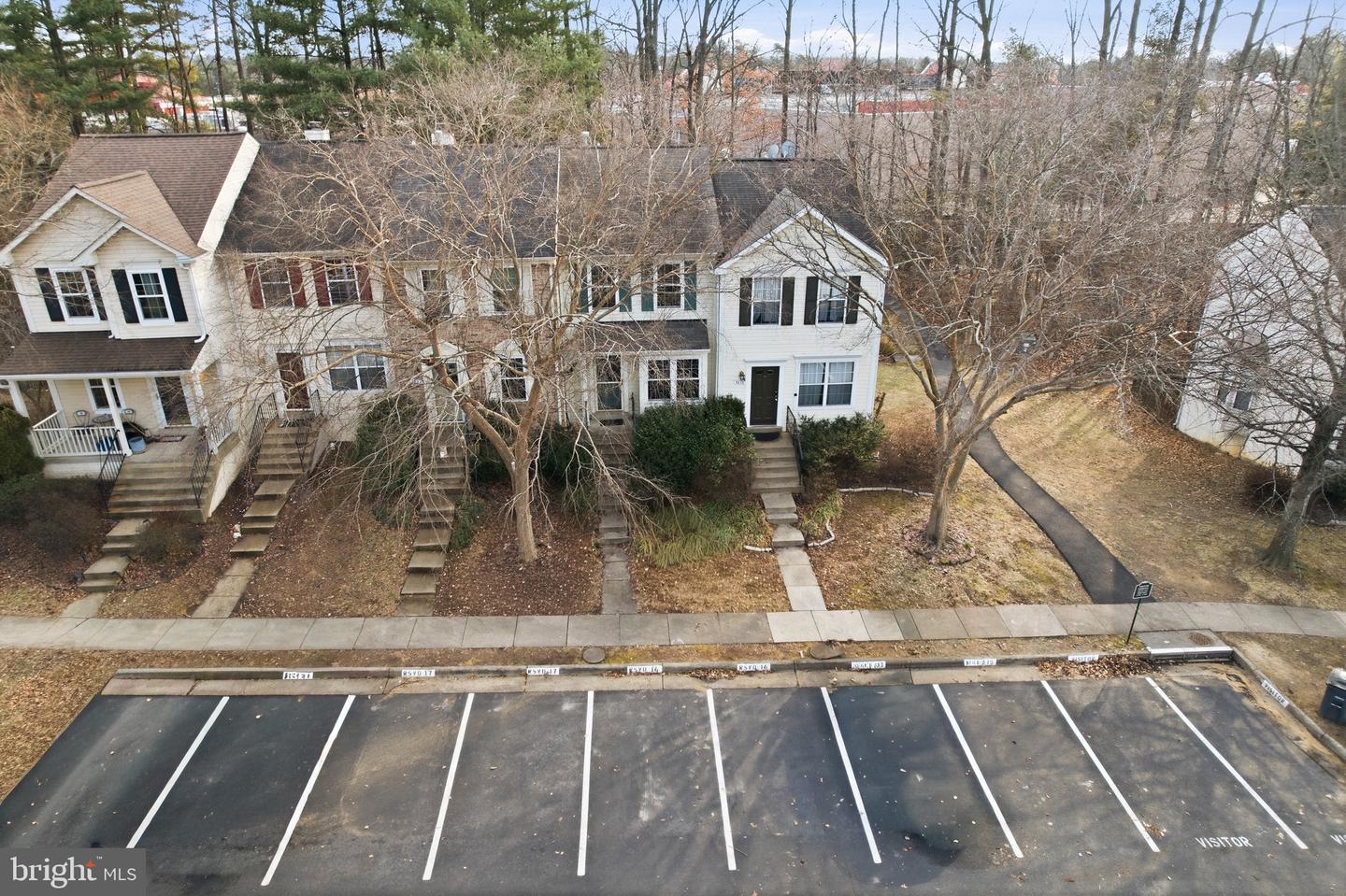 5680 WHITE DOVE LN, CLIFTON, Virginia 20124, 2 Bedrooms Bedrooms, ,3 BathroomsBathrooms,Residential,For sale,5680 WHITE DOVE LN,VAFX2283768 MLS # VAFX2283768