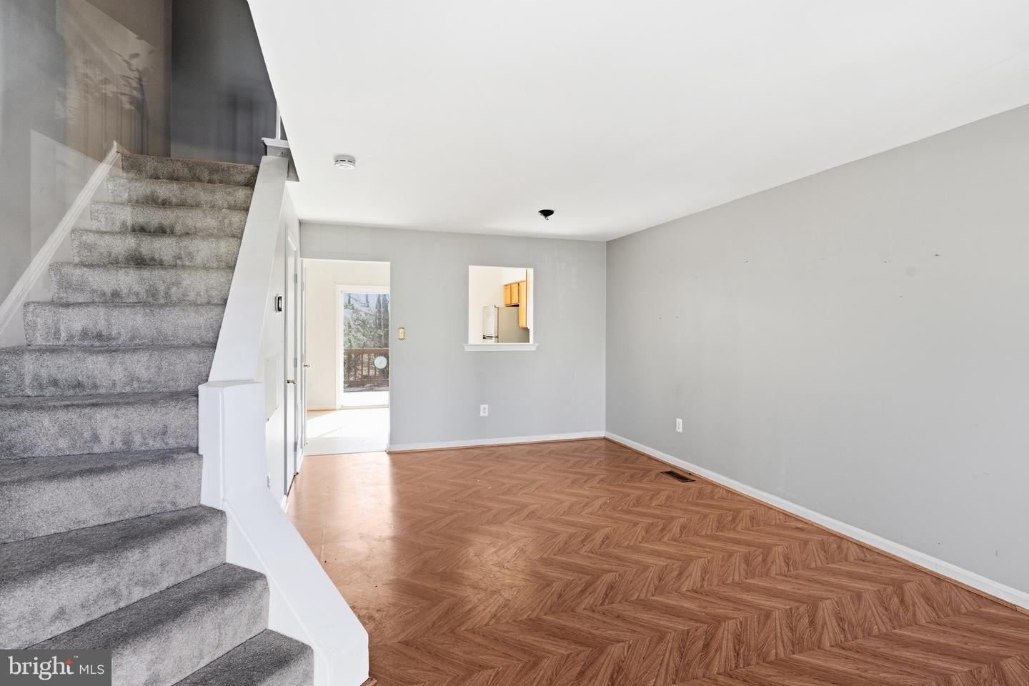 5680 WHITE DOVE LN, CLIFTON, Virginia 20124, 2 Bedrooms Bedrooms, ,3 BathroomsBathrooms,Residential,For sale,5680 WHITE DOVE LN,VAFX2283768 MLS # VAFX2283768