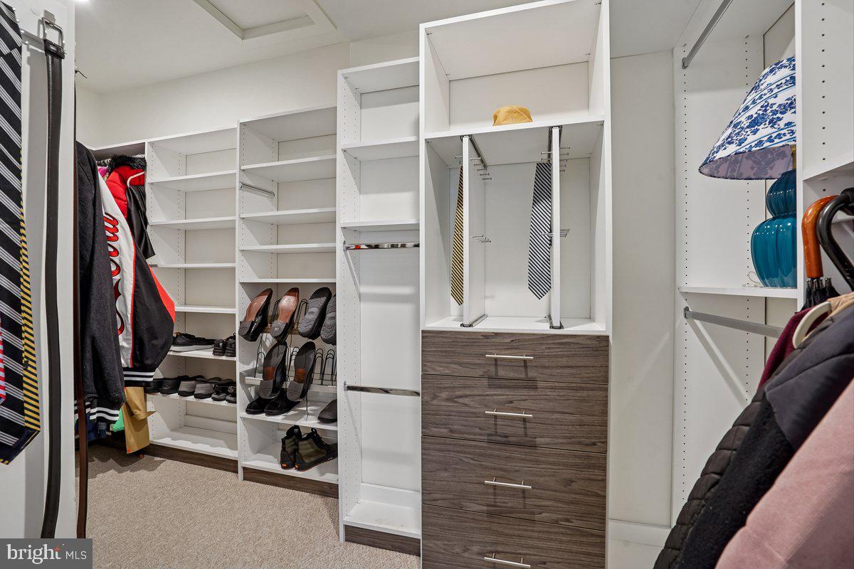 6127 OLIVET DR, ALEXANDRIA, Virginia 22315, 3 Bedrooms Bedrooms, ,2 BathroomsBathrooms,Residential,For sale,6127 OLIVET DR,VAFX2285162 MLS # VAFX2285162