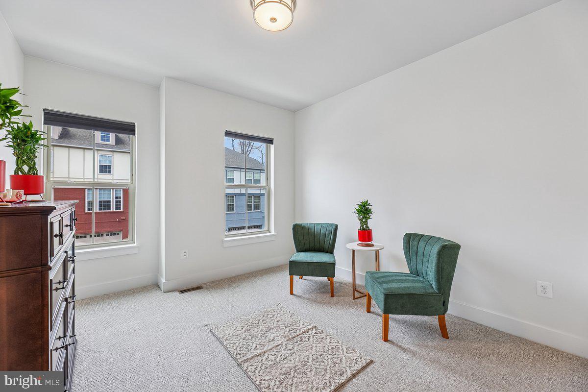 6127 OLIVET DR, ALEXANDRIA, Virginia 22315, 3 Bedrooms Bedrooms, ,2 BathroomsBathrooms,Residential,For sale,6127 OLIVET DR,VAFX2285162 MLS # VAFX2285162