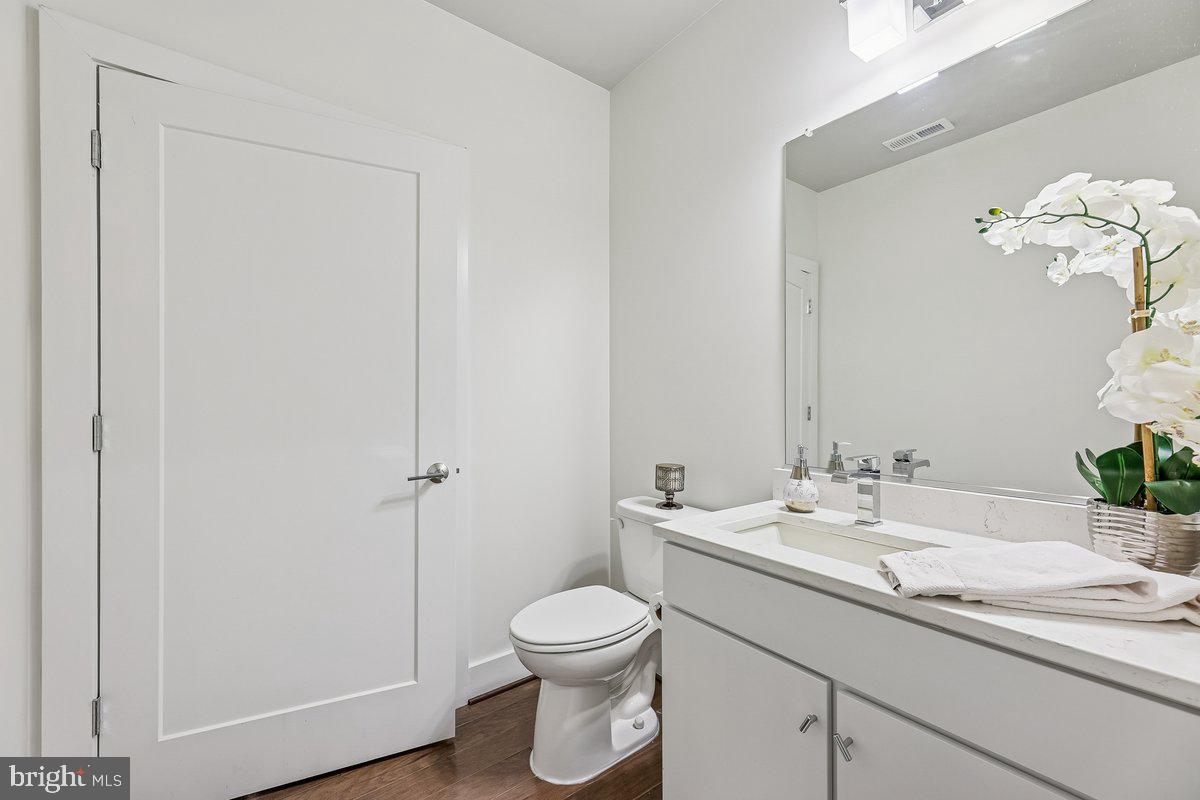 6127 OLIVET DR, ALEXANDRIA, Virginia 22315, 3 Bedrooms Bedrooms, ,2 BathroomsBathrooms,Residential,For sale,6127 OLIVET DR,VAFX2285162 MLS # VAFX2285162