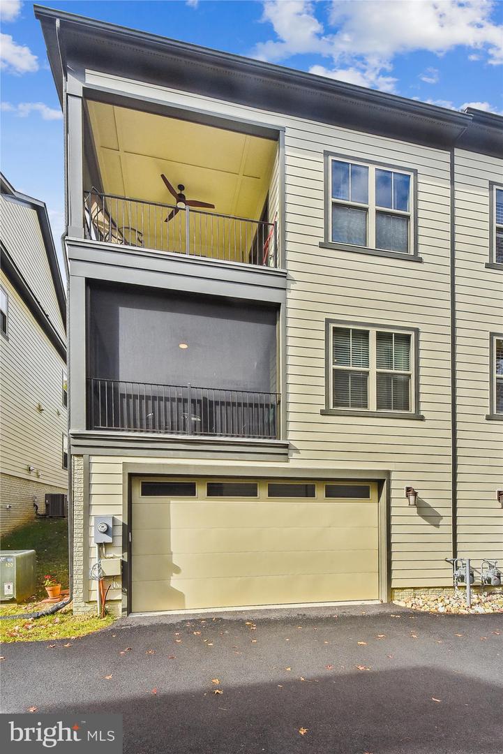 6127 OLIVET DR, ALEXANDRIA, Virginia 22315, 3 Bedrooms Bedrooms, ,2 BathroomsBathrooms,Residential,For sale,6127 OLIVET DR,VAFX2285162 MLS # VAFX2285162