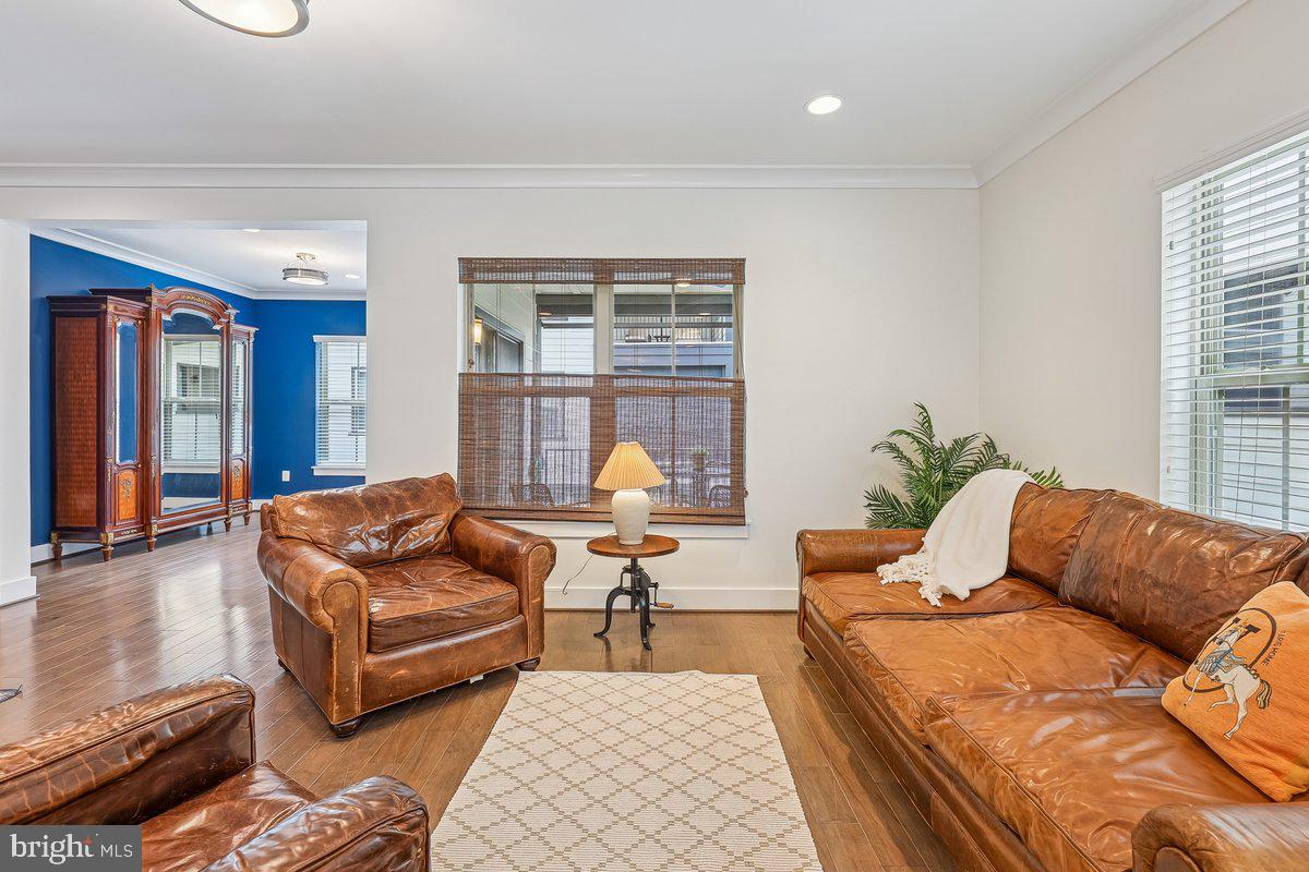 6127 OLIVET DR, ALEXANDRIA, Virginia 22315, 3 Bedrooms Bedrooms, ,2 BathroomsBathrooms,Residential,For sale,6127 OLIVET DR,VAFX2285162 MLS # VAFX2285162