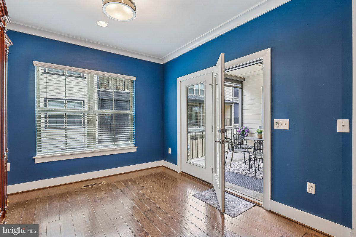 6127 OLIVET DR, ALEXANDRIA, Virginia 22315, 3 Bedrooms Bedrooms, ,2 BathroomsBathrooms,Residential,For sale,6127 OLIVET DR,VAFX2285162 MLS # VAFX2285162