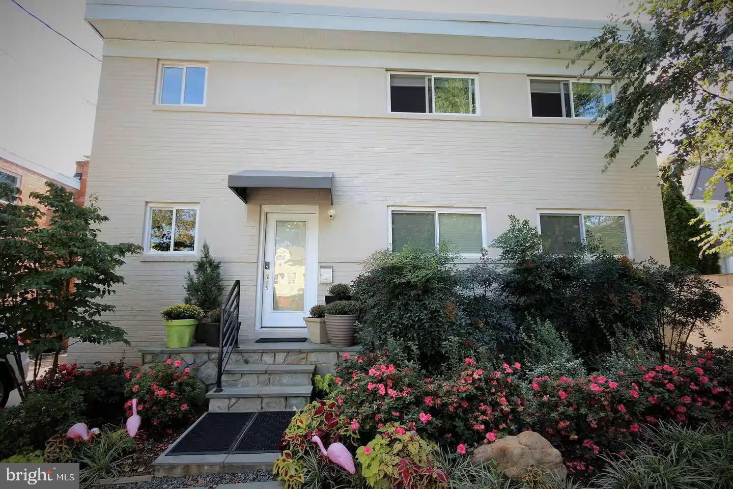 4118 18TH RD N, ARLINGTON, Virginia 22207, 5 Bedrooms Bedrooms, ,3 BathroomsBathrooms,Residential,For sale,4118 18TH RD N,VAAR2067848 MLS # VAAR2067848 4118 18TH RD N, ARLINGTON, Virginia 22207, 5 Bedrooms Bedrooms, ,3 BathroomsBathrooms,Residential,For sale,4118 18TH RD N,VAAR2067848 MLS # VAAR2067848