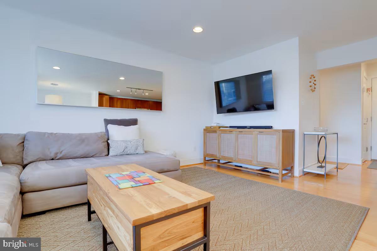 4118 18TH RD N, ARLINGTON, Virginia 22207, 5 Bedrooms Bedrooms, ,3 BathroomsBathrooms,Residential,For sale,4118 18TH RD N,VAAR2067848 MLS # VAAR2067848 4118 18TH RD N, ARLINGTON, Virginia 22207, 5 Bedrooms Bedrooms, ,3 BathroomsBathrooms,Residential,For sale,4118 18TH RD N,VAAR2067848 MLS # VAAR2067848