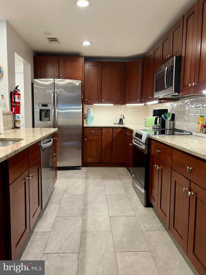 4118 18TH RD N, ARLINGTON, Virginia 22207, 5 Bedrooms Bedrooms, ,3 BathroomsBathrooms,Residential,For sale,4118 18TH RD N,VAAR2067848 MLS # VAAR2067848 4118 18TH RD N, ARLINGTON, Virginia 22207, 5 Bedrooms Bedrooms, ,3 BathroomsBathrooms,Residential,For sale,4118 18TH RD N,VAAR2067848 MLS # VAAR2067848