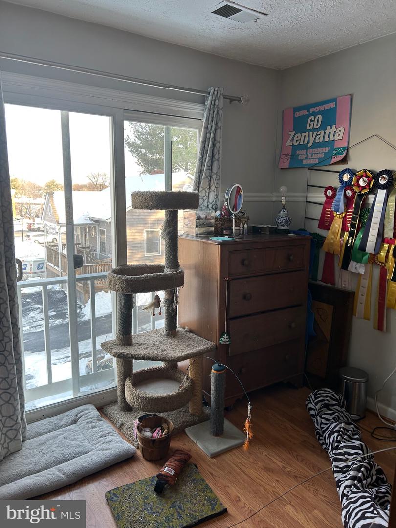 110 W O ST, PURCELLVILLE, Virginia 20132, 2 Bedrooms Bedrooms, ,1 BathroomBathrooms,Residential,For sale,110 W O ST,VALO2114746 MLS # VALO2114746