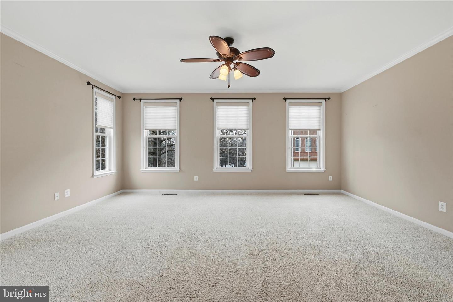 9632 POTTERS HILL CIR, LORTON, Virginia 22079, 3 Bedrooms Bedrooms, ,2 BathroomsBathrooms,Residential,For sale,9632 POTTERS HILL CIR,VAFX2288644 MLS # VAFX2288644