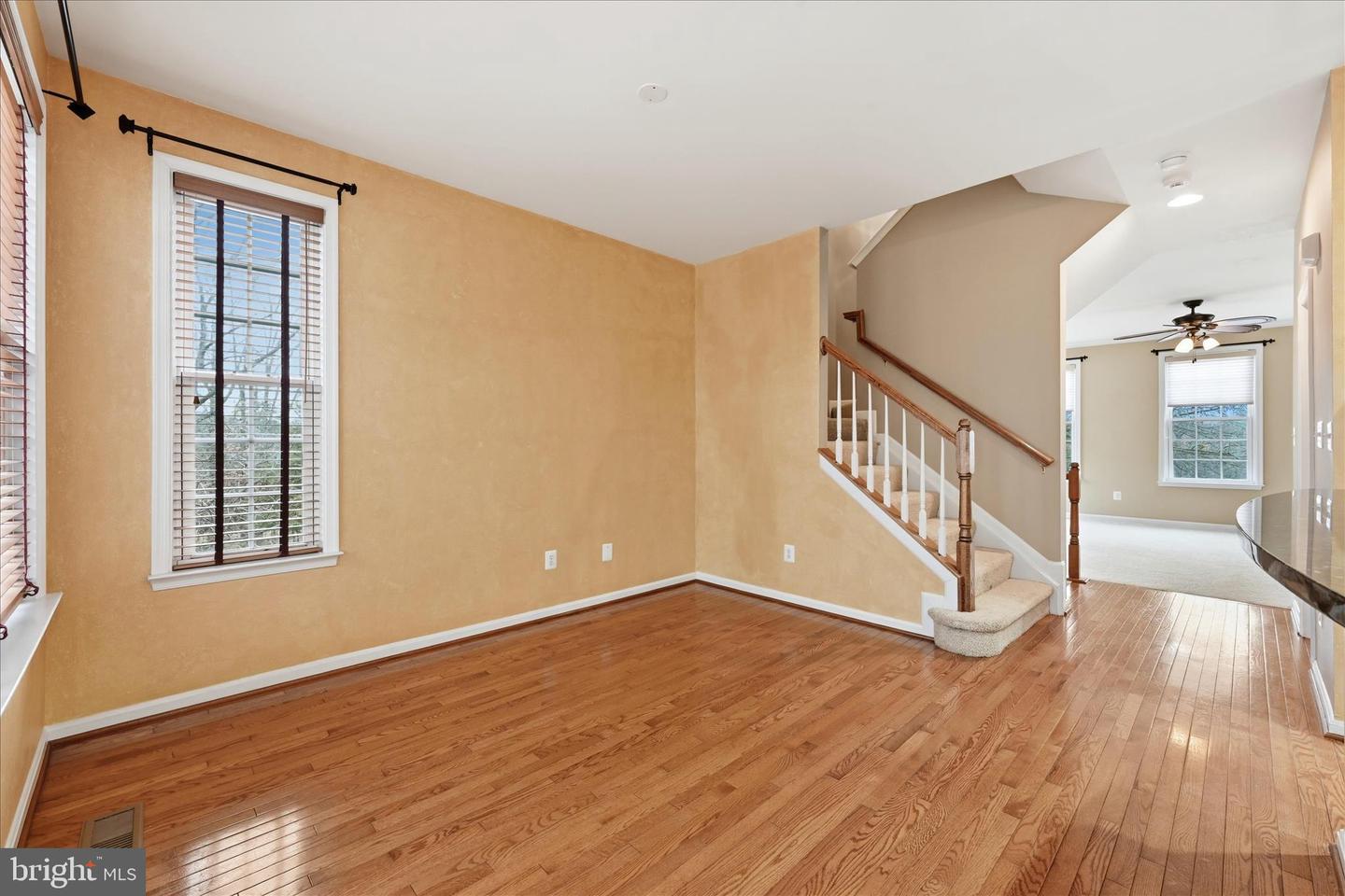 9632 POTTERS HILL CIR, LORTON, Virginia 22079, 3 Bedrooms Bedrooms, ,2 BathroomsBathrooms,Residential,For sale,9632 POTTERS HILL CIR,VAFX2288644 MLS # VAFX2288644