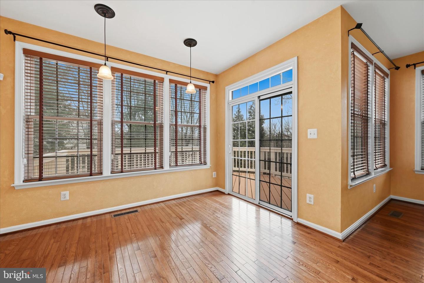 9632 POTTERS HILL CIR, LORTON, Virginia 22079, 3 Bedrooms Bedrooms, ,2 BathroomsBathrooms,Residential,For sale,9632 POTTERS HILL CIR,VAFX2288644 MLS # VAFX2288644