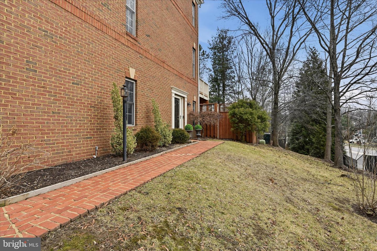 9632 POTTERS HILL CIR, LORTON, Virginia 22079, 3 Bedrooms Bedrooms, ,2 BathroomsBathrooms,Residential,For sale,9632 POTTERS HILL CIR,VAFX2288644 MLS # VAFX2288644