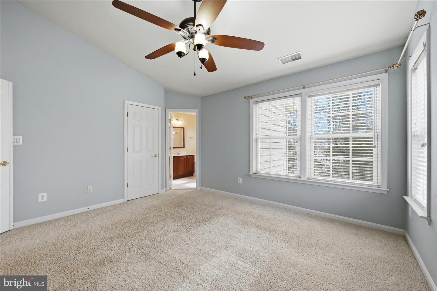 9632 POTTERS HILL CIR, LORTON, Virginia 22079, 3 Bedrooms Bedrooms, ,2 BathroomsBathrooms,Residential,For sale,9632 POTTERS HILL CIR,VAFX2288644 MLS # VAFX2288644