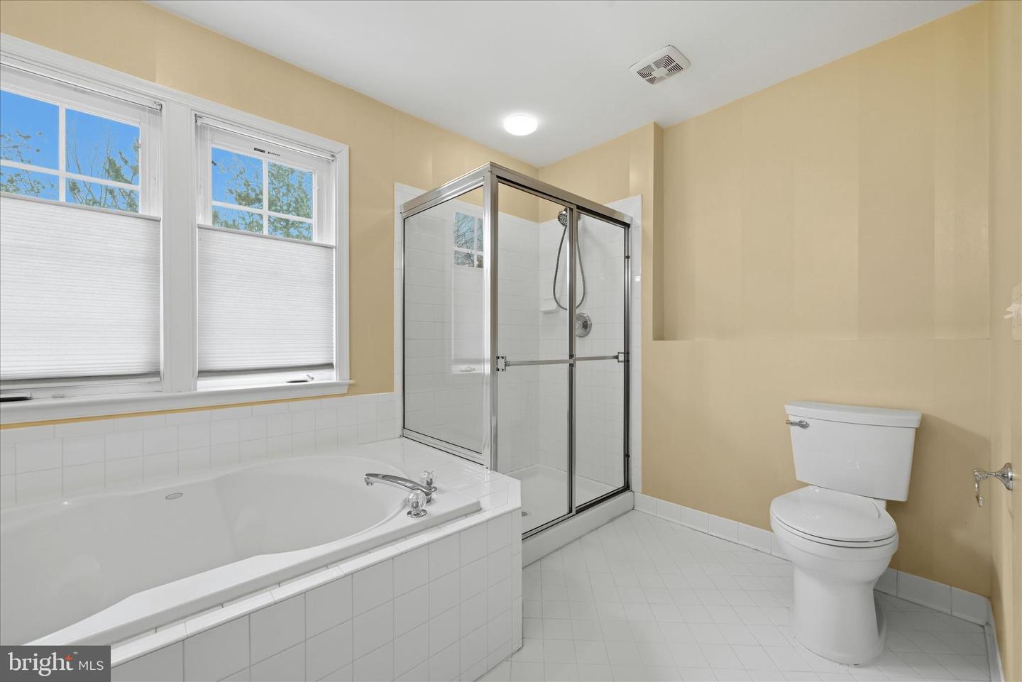 9632 POTTERS HILL CIR, LORTON, Virginia 22079, 3 Bedrooms Bedrooms, ,2 BathroomsBathrooms,Residential,For sale,9632 POTTERS HILL CIR,VAFX2288644 MLS # VAFX2288644