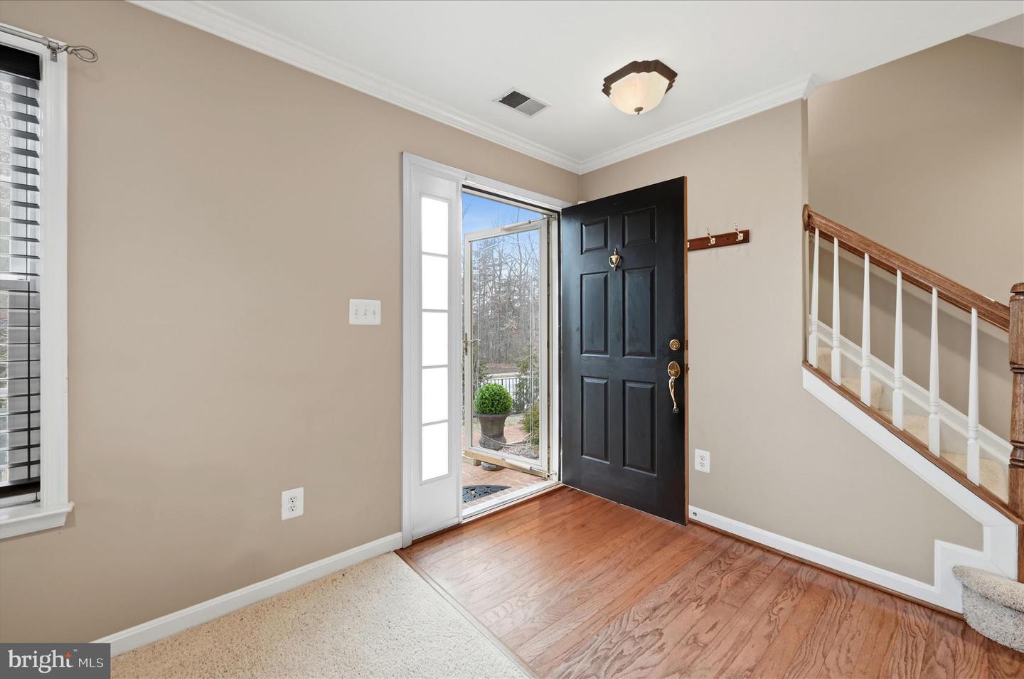 9632 POTTERS HILL CIR, LORTON, Virginia 22079, 3 Bedrooms Bedrooms, ,2 BathroomsBathrooms,Residential,For sale,9632 POTTERS HILL CIR,VAFX2288644 MLS # VAFX2288644