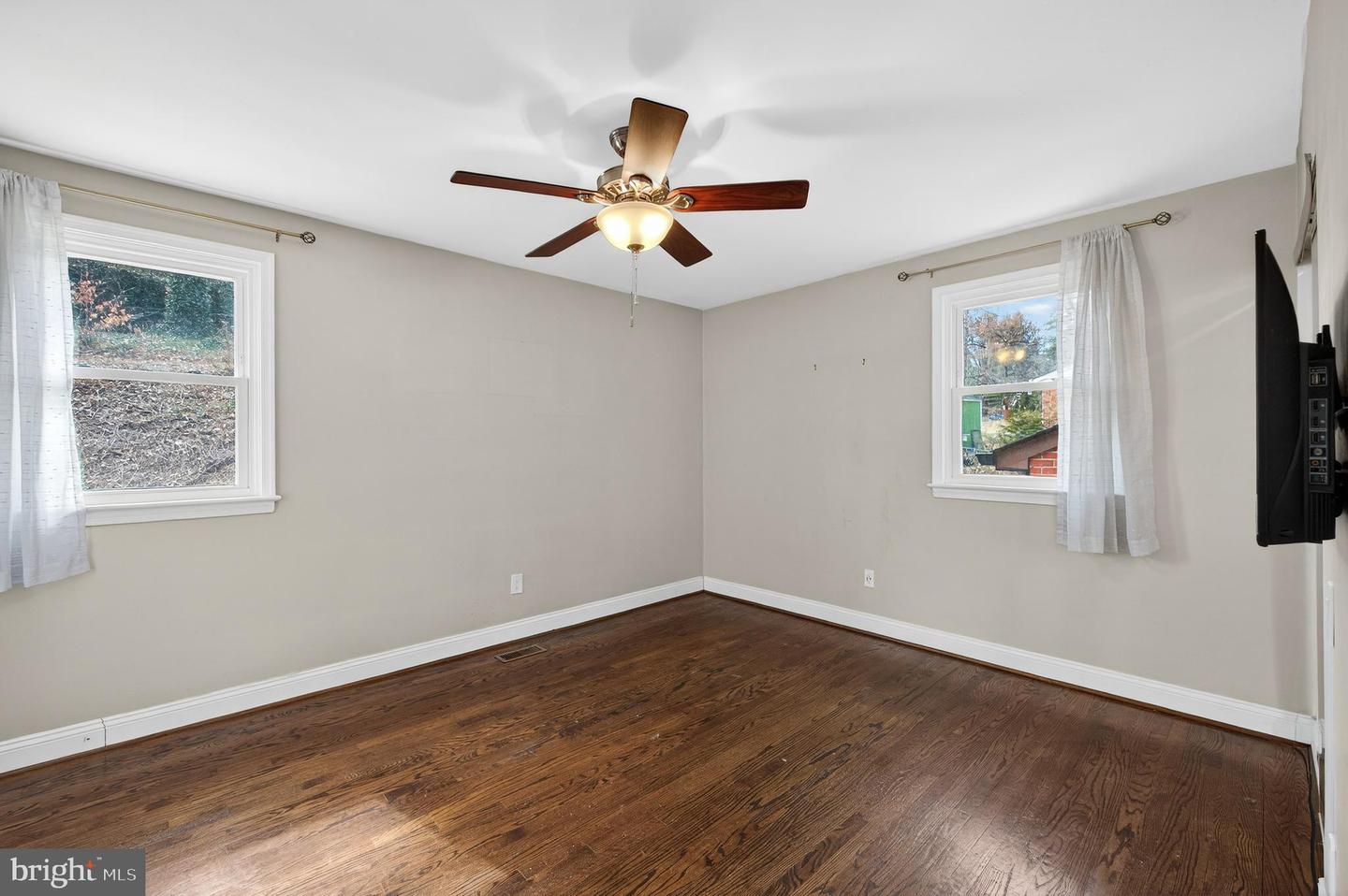 6351 MONTROSE ST, ALEXANDRIA, Virginia 22312, 5 Bedrooms Bedrooms, ,4 BathroomsBathrooms,Residential,For sale,6351 MONTROSE ST,VAFX2288646 MLS # VAFX2288646