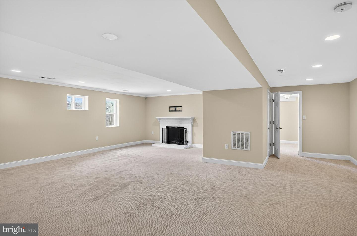 6351 MONTROSE ST, ALEXANDRIA, Virginia 22312, 5 Bedrooms Bedrooms, ,4 BathroomsBathrooms,Residential,For sale,6351 MONTROSE ST,VAFX2288646 MLS # VAFX2288646