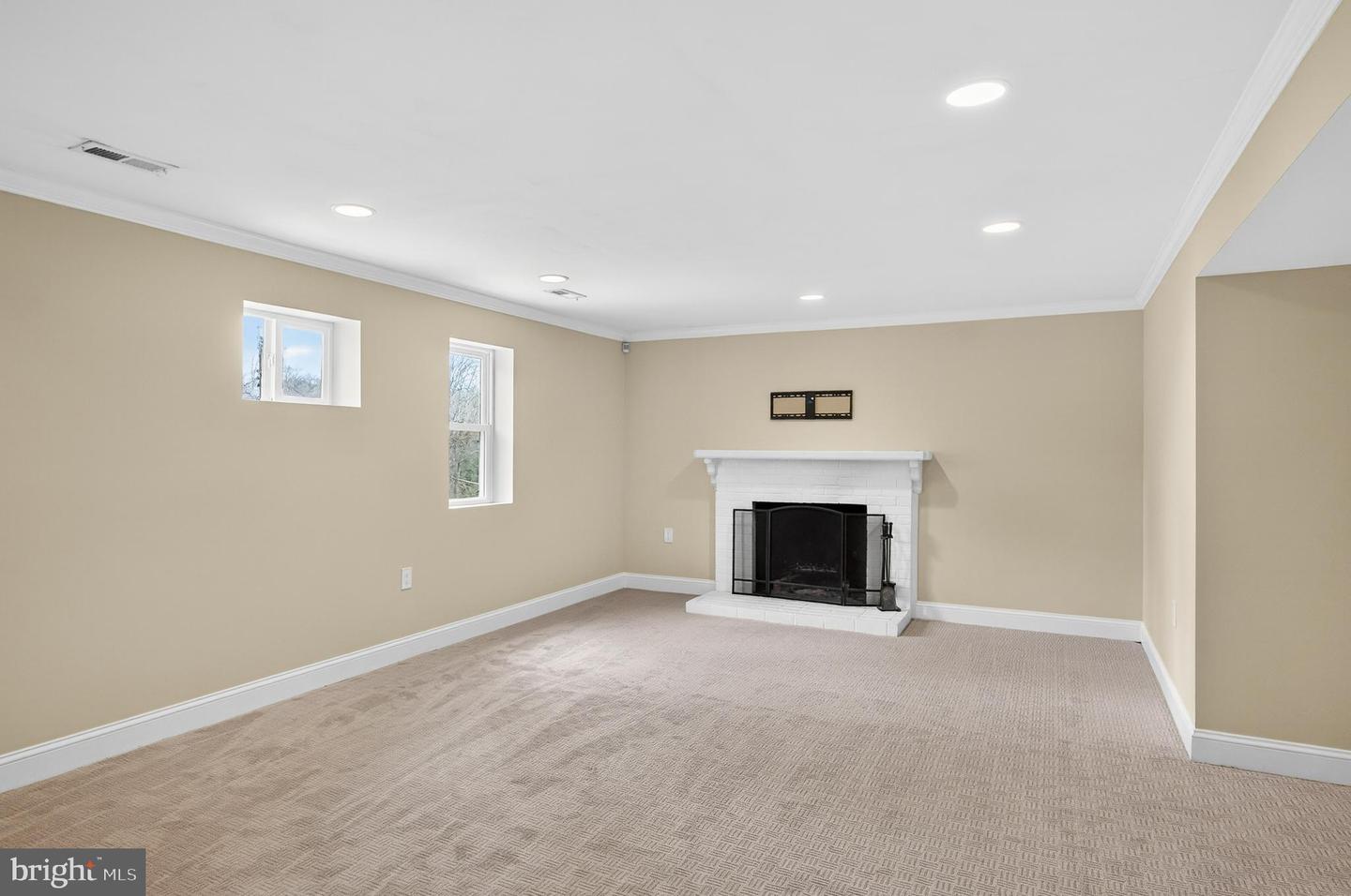 6351 MONTROSE ST, ALEXANDRIA, Virginia 22312, 5 Bedrooms Bedrooms, ,4 BathroomsBathrooms,Residential,For sale,6351 MONTROSE ST,VAFX2288646 MLS # VAFX2288646