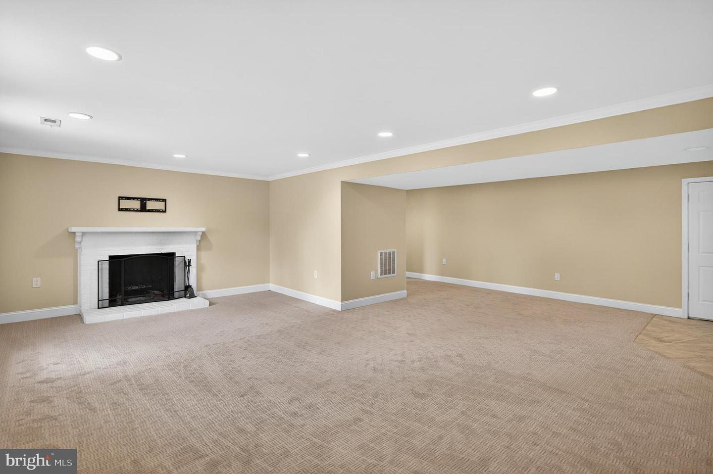 6351 MONTROSE ST, ALEXANDRIA, Virginia 22312, 5 Bedrooms Bedrooms, ,4 BathroomsBathrooms,Residential,For sale,6351 MONTROSE ST,VAFX2288646 MLS # VAFX2288646