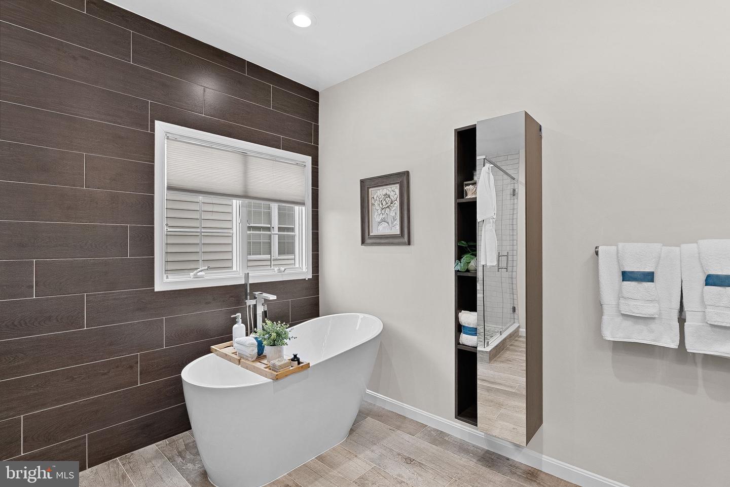 44020 RIVERPOINT DR, LEESBURG, Virginia 20176, 5 Bedrooms Bedrooms, ,4 BathroomsBathrooms,Residential,For sale,44020 RIVERPOINT DR,VALO2115290 MLS # VALO2115290