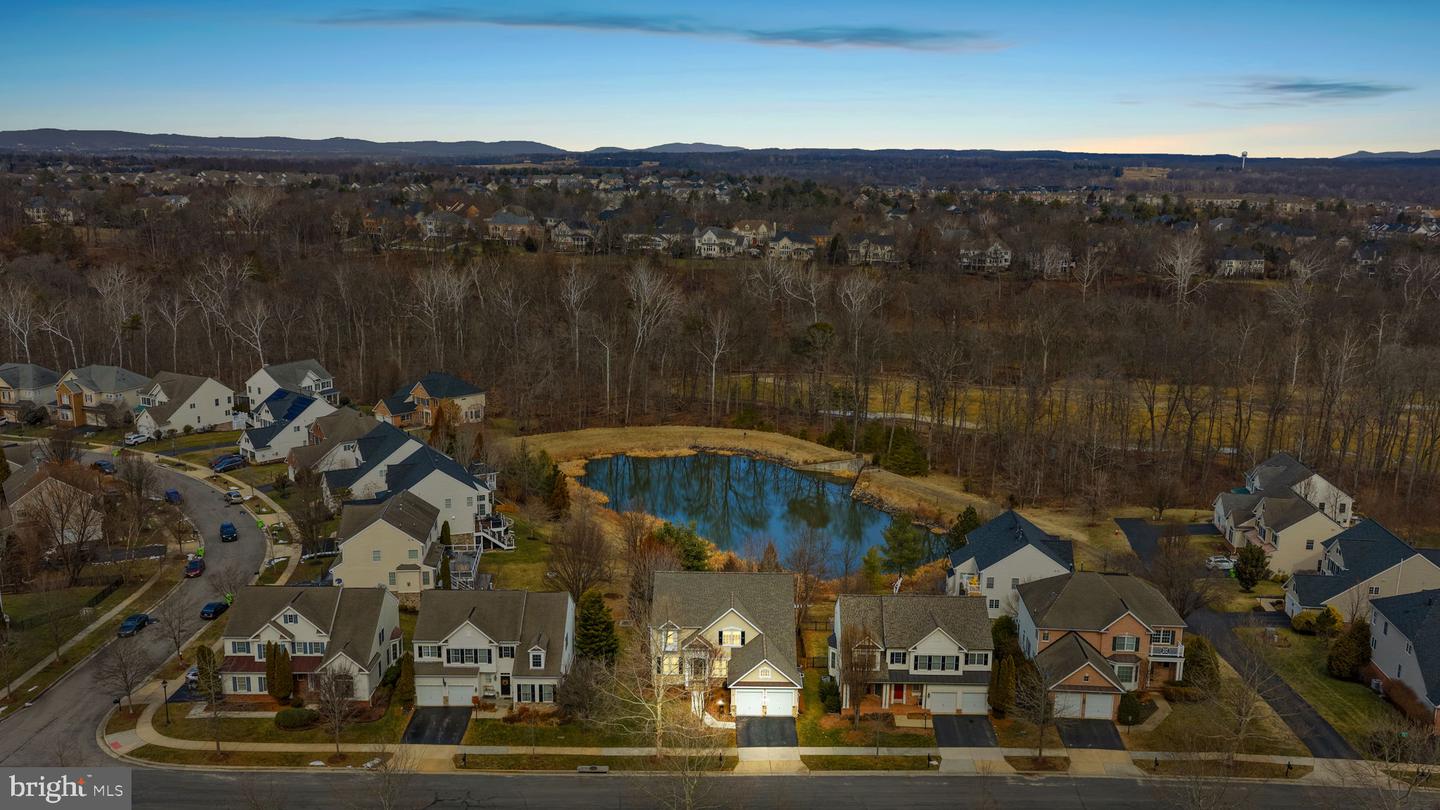 44020 RIVERPOINT DR, LEESBURG, Virginia 20176, 5 Bedrooms Bedrooms, ,4 BathroomsBathrooms,Residential,For sale,44020 RIVERPOINT DR,VALO2115290 MLS # VALO2115290