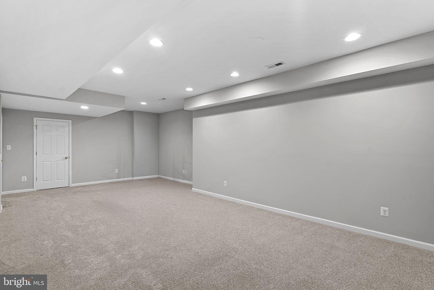 44020 RIVERPOINT DR, LEESBURG, Virginia 20176, 5 Bedrooms Bedrooms, ,4 BathroomsBathrooms,Residential,For sale,44020 RIVERPOINT DR,VALO2115290 MLS # VALO2115290