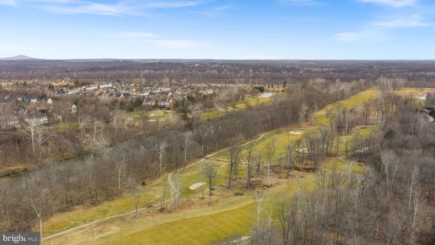 44020 RIVERPOINT DR, LEESBURG, Virginia 20176, 5 Bedrooms Bedrooms, ,4 BathroomsBathrooms,Residential,For sale,44020 RIVERPOINT DR,VALO2115290 MLS # VALO2115290