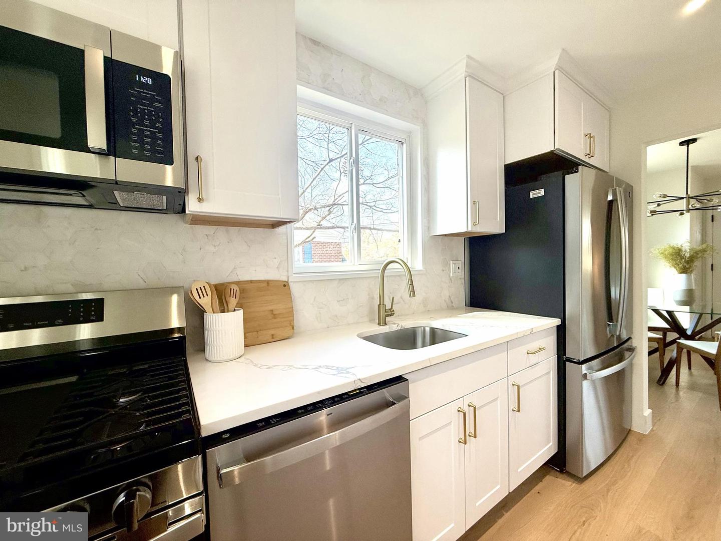 3527 JEAN ST, FAIRFAX, Virginia 22030, 3 Bedrooms Bedrooms, ,2 BathroomsBathrooms,Residential,For sale,3527 JEAN ST,VAFC2007738 MLS # VAFC2007738