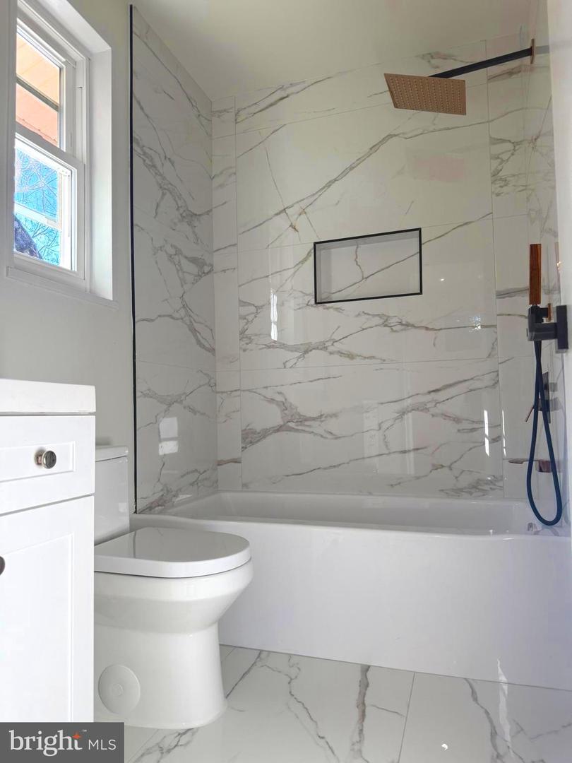 3527 JEAN ST, FAIRFAX, Virginia 22030, 3 Bedrooms Bedrooms, ,2 BathroomsBathrooms,Residential,For sale,3527 JEAN ST,VAFC2007738 MLS # VAFC2007738