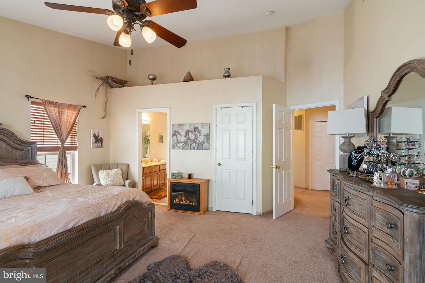 5031 ANCHORSTONE DR #5031, WOODBRIDGE, Virginia 22192, 3 Bedrooms Bedrooms, ,2 BathroomsBathrooms,Residential,For sale,5031 ANCHORSTONE DR #5031,VAPW2111966 MLS # VAPW2111966