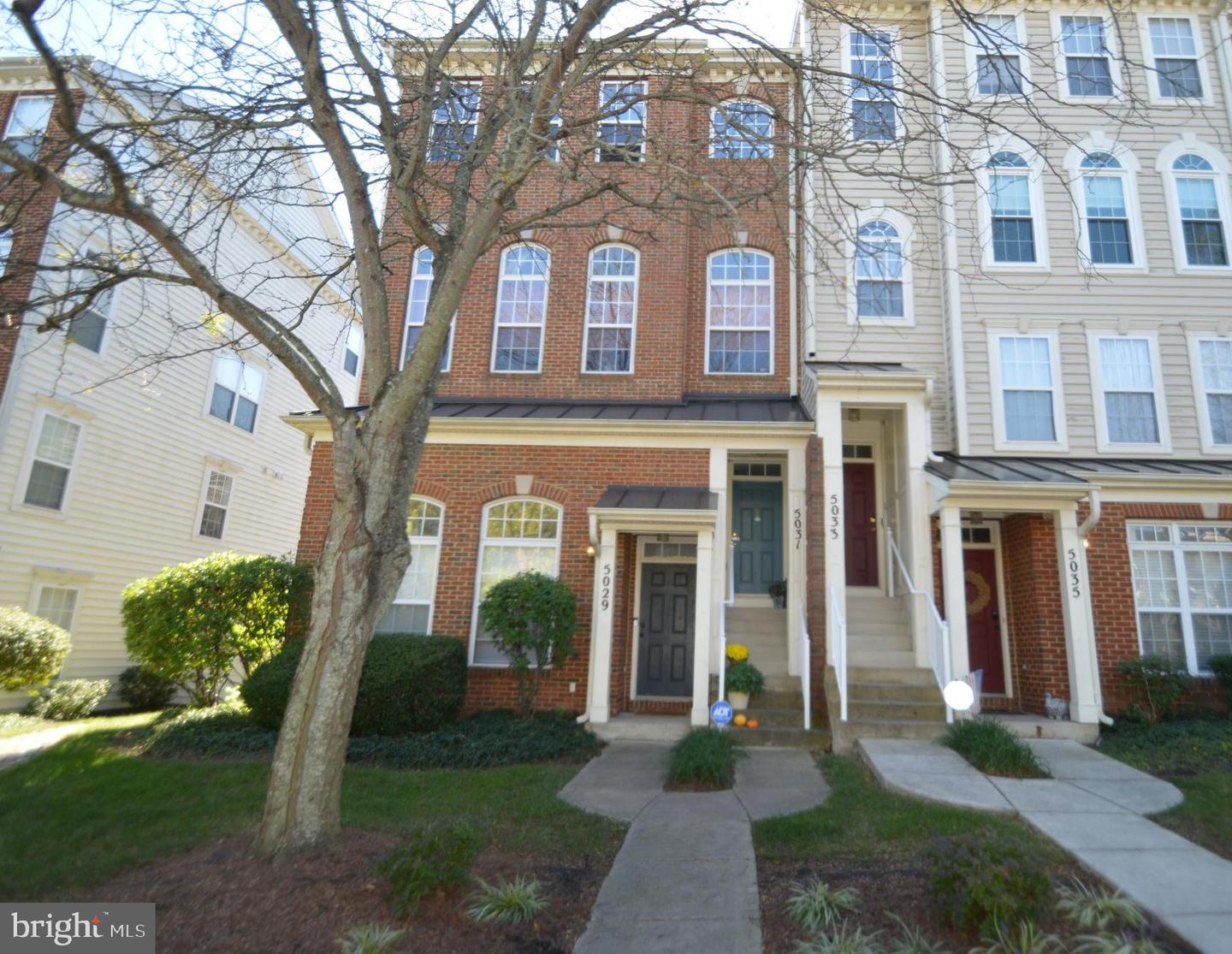 5031 ANCHORSTONE DR #5031, WOODBRIDGE, Virginia 22192, 3 Bedrooms Bedrooms, ,2 BathroomsBathrooms,Residential,For sale,5031 ANCHORSTONE DR #5031,VAPW2111966 MLS # VAPW2111966