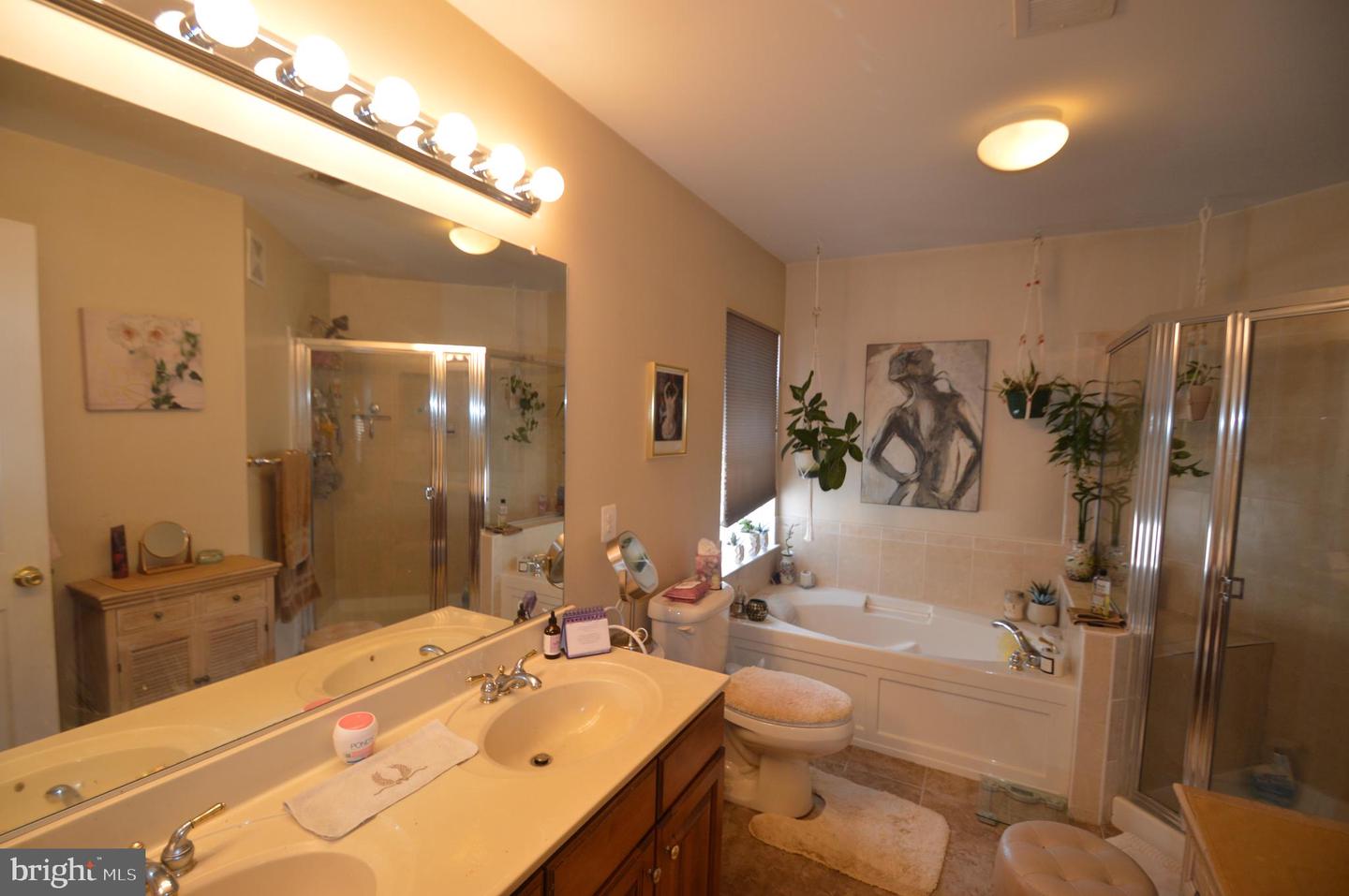 5031 ANCHORSTONE DR #5031, WOODBRIDGE, Virginia 22192, 3 Bedrooms Bedrooms, ,2 BathroomsBathrooms,Residential,For sale,5031 ANCHORSTONE DR #5031,VAPW2111966 MLS # VAPW2111966