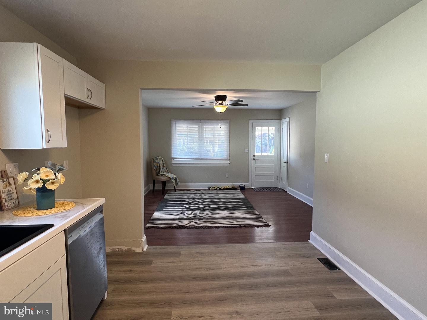 306 N KELLY ST, CULPEPER, Virginia 22701, 3 Bedrooms Bedrooms, 6 Rooms Rooms,1 BathroomBathrooms,Residential,For sale,306 N KELLY ST,VACU2012652 MLS # VACU2012652