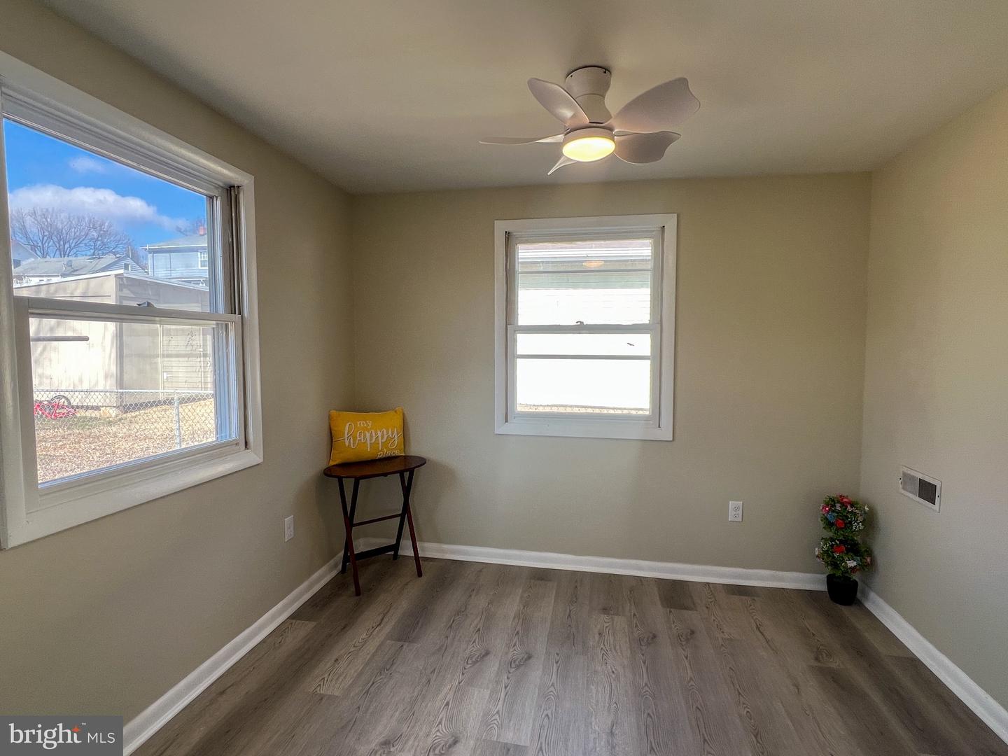 306 N KELLY ST, CULPEPER, Virginia 22701, 3 Bedrooms Bedrooms, 6 Rooms Rooms,1 BathroomBathrooms,Residential,For sale,306 N KELLY ST,VACU2012652 MLS # VACU2012652