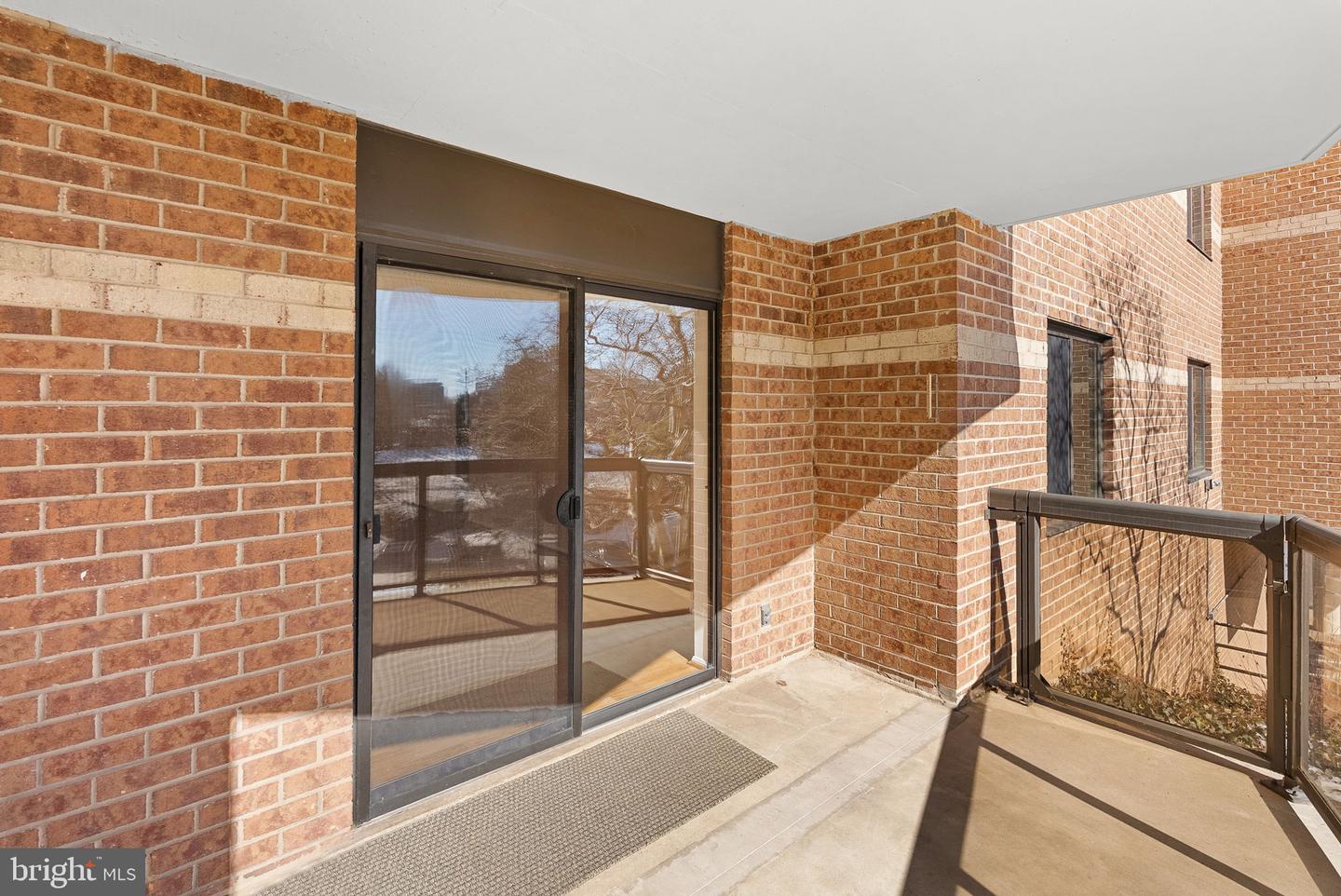 8340 GREENSBORO DR #118, MCLEAN, Virginia 22102, 1 Bedroom Bedrooms, ,1 BathroomBathrooms,Residential,For sale,8340 GREENSBORO DR #118,VAFX2291602 MLS # VAFX2291602