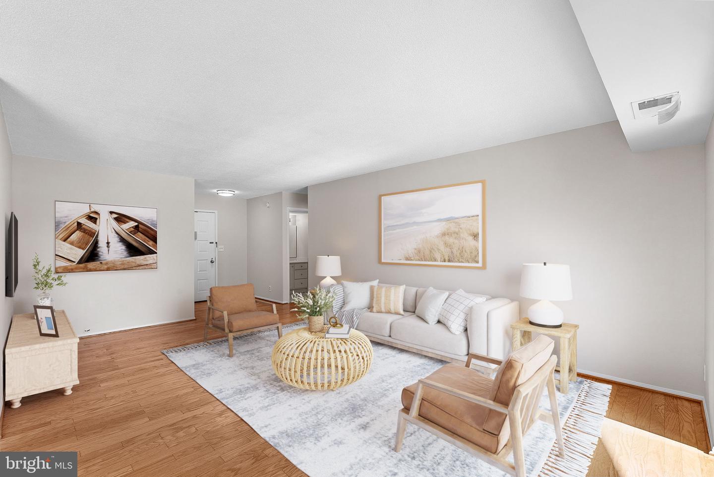 8340 GREENSBORO DR #118, MCLEAN, Virginia 22102, 1 Bedroom Bedrooms, ,1 BathroomBathrooms,Residential,For sale,8340 GREENSBORO DR #118,VAFX2291602 MLS # VAFX2291602