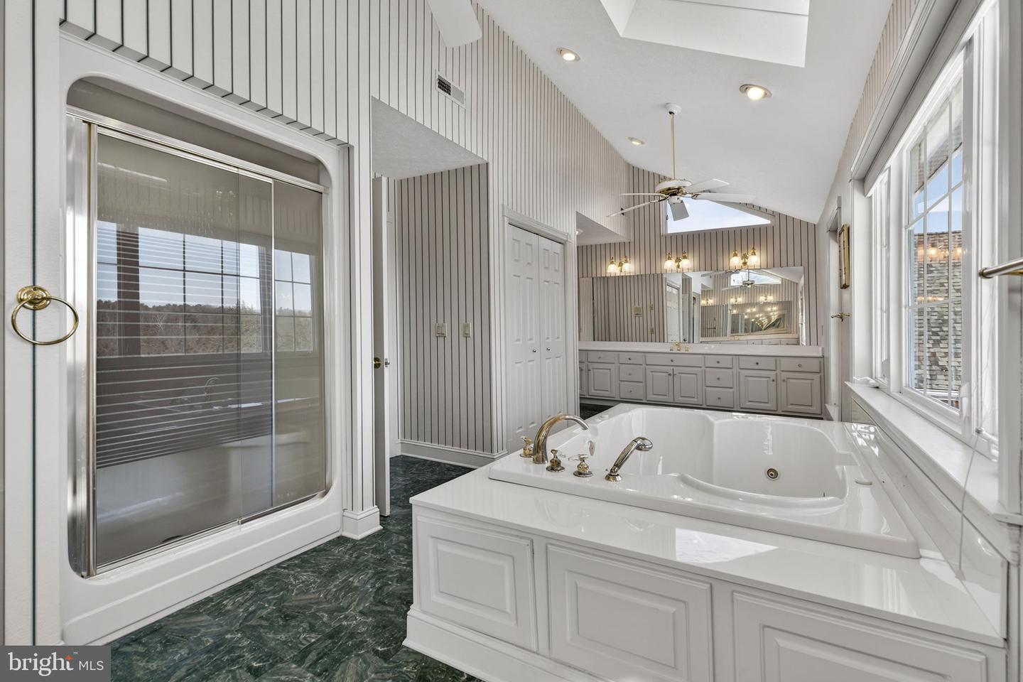 256 CLIFFSIDE DR, EDINBURG, Virginia 22824, 5 Bedrooms Bedrooms, 11 Rooms Rooms,5 BathroomsBathrooms,Residential,For sale,256 CLIFFSIDE DR,VASH2013636 MLS # VASH2013636 256 CLIFFSIDE DR, EDINBURG, Virginia 22824, 5 Bedrooms Bedrooms, 11 Rooms Rooms,5 BathroomsBathrooms,Residential,For sale,256 CLIFFSIDE DR,VASH2013636 MLS # VASH2013636